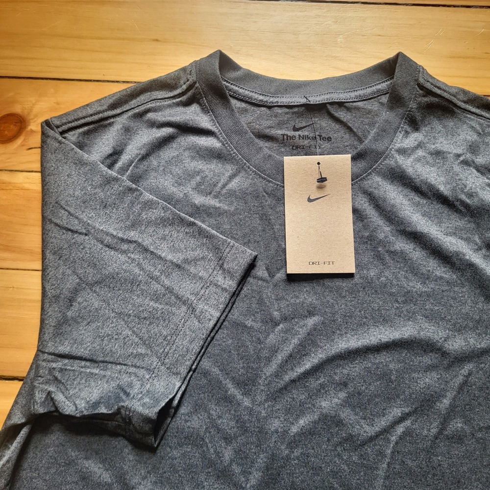 New Nike T Shirt Dri Fit Mens Small Gray Lightweight Outdoor Wicking Performance